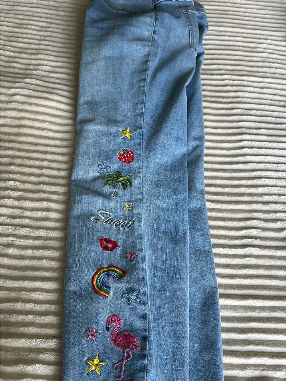 Tribal Light Blue Embroidered Patch straight leg Artsy Jeans - Picture 2 of 4